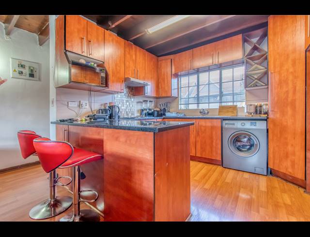 3 BEDROOM APARTMENT FOR SALE IN RADIOKOP